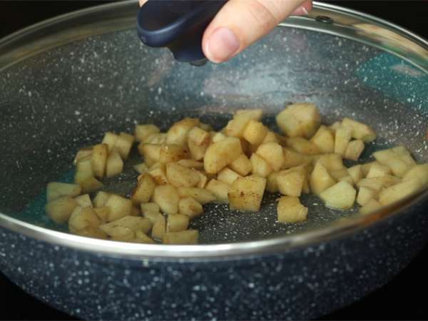 Самоуси с ябълки и канела - Подготовка стъпка 1