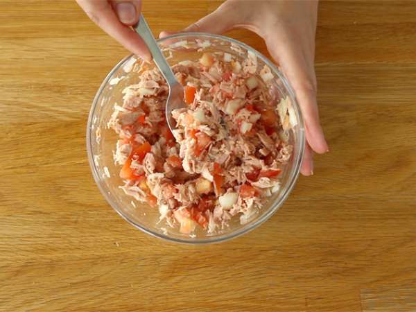 Самуса от риба тон и домати - Подготовка стъпка 1