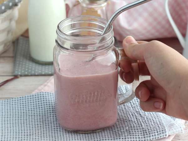 Веган млечен шейк от червени плодове - Подготовка стъпка 3