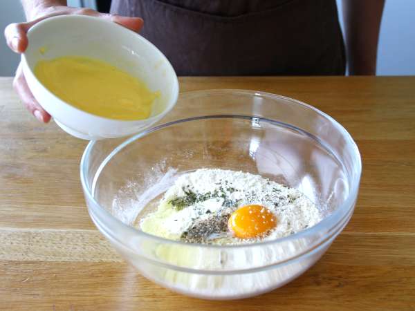 Бисквити с пармезан и билки - Подготовка стъпка 1