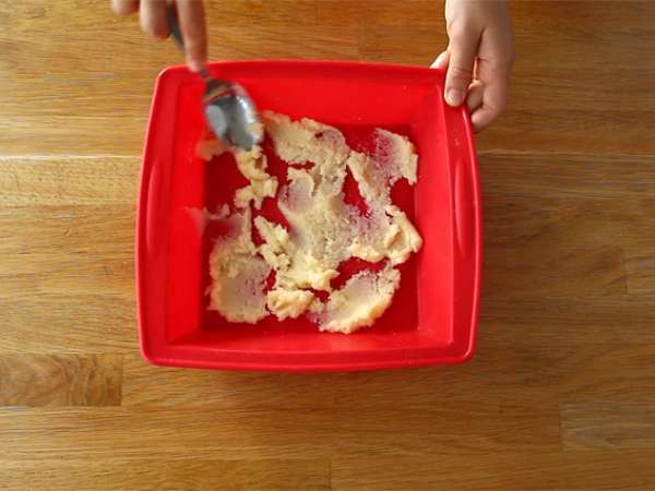 Торта с мирабел и бадеми - Подготовка стъпка 1