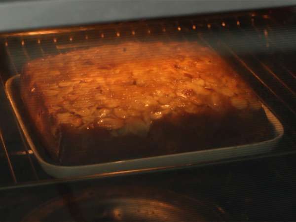 Торта с мирабел и бадеми - Подготовка стъпка 7