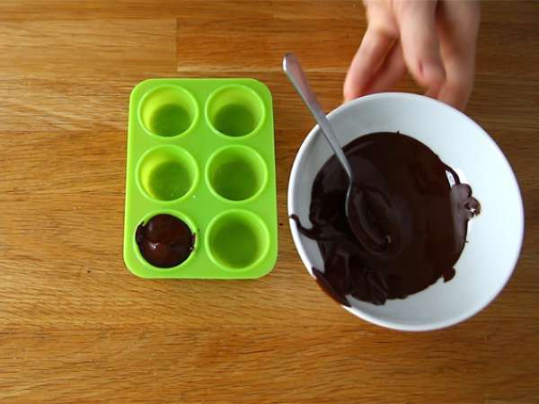 Близалки с горещ шоколад: черен шоколад + маршмелоу - Подготовка стъпка 1