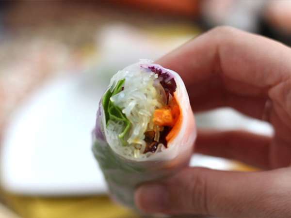 Вегетариански пролетни рулца - червено зеле и сладки картофи - Подготовка стъпка 7