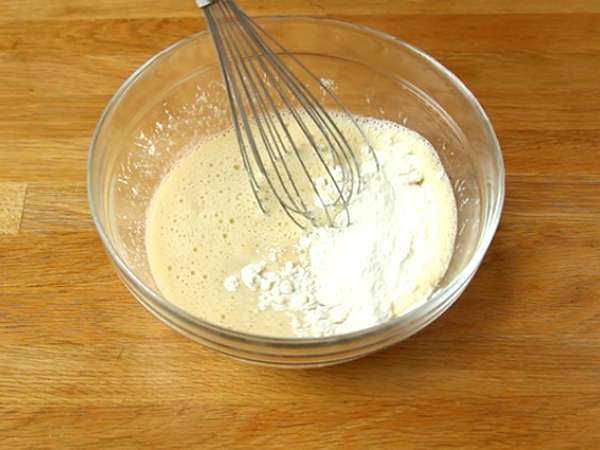 Тесто за палачинки с лагер - Подготовка стъпка 2