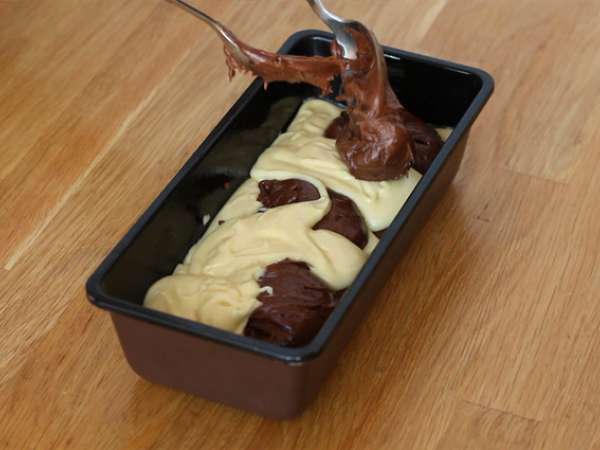 Мраморна бисквитена торта с бадемова глазура - Подготовка стъпка 3