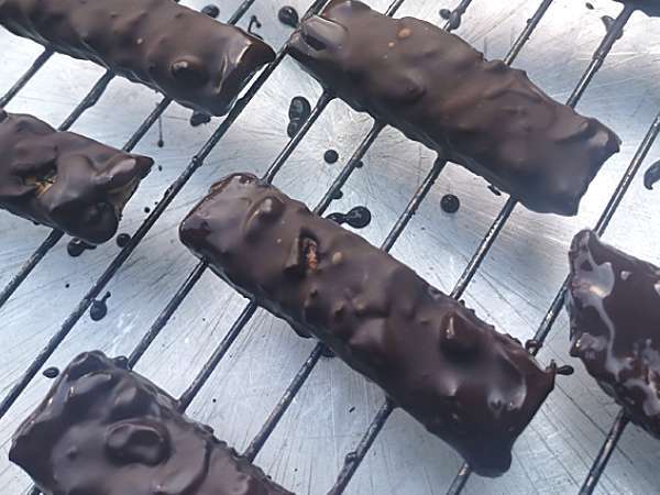 Веган и безглутенови домашно приготвени барове Snickers - Подготовка стъпка 9