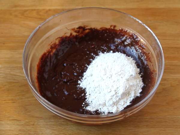 Брауни с авокадо и шоколад без масло - без лактоза - Подготовка стъпка 2