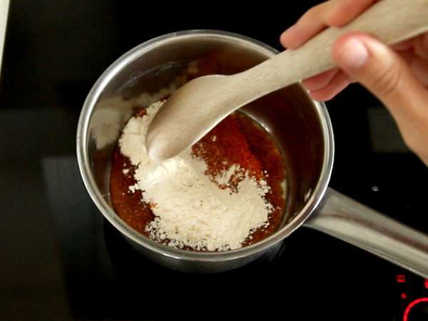 Пилешки енчиладас със сос чили - Подготовка стъпка 1