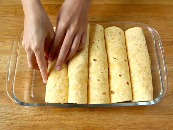 Пилешки енчиладас със сос чили - Подготовка стъпка 5