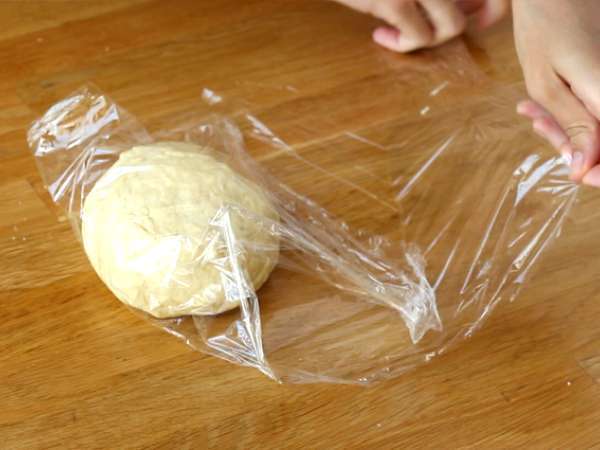 Пасти от риба тон с домашно приготвено тесто - Подготовка стъпка 3