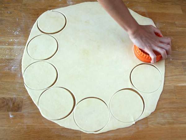 Пасти от риба тон с домашно приготвено тесто - Подготовка стъпка 5