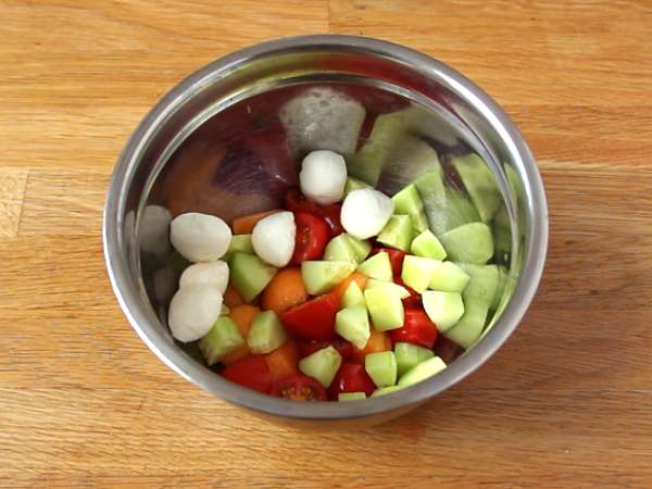 Салата от пъпеш върху пъпеш - Подготовка стъпка 3