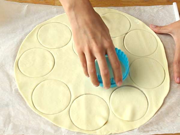 Пълнена пица с моцарела Crown - Подготовка стъпка 2