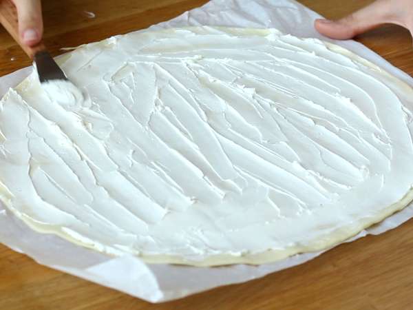 Елхи от бутер тесто с два вида сьомга - Подготовка стъпка 1