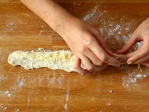 Кренвирши с моцарела и розмарин - Подготовка стъпка 4