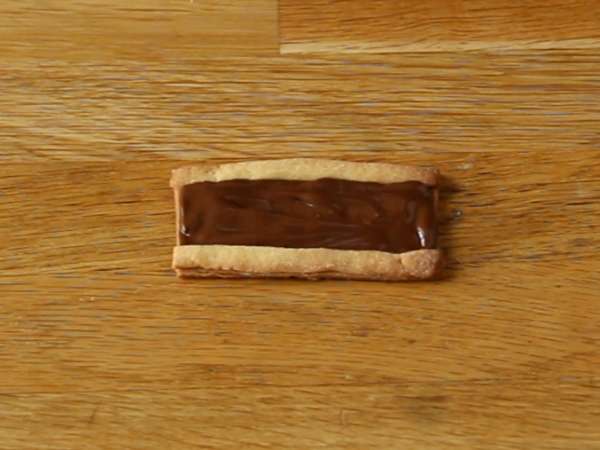 Бисквити от къс хляб с M&M's - Подготовка стъпка 6