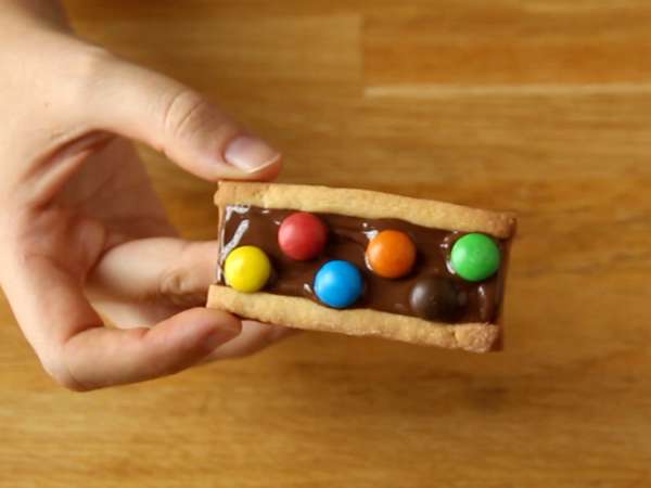 Бисквити от къс хляб с M&M's - Подготовка стъпка 7