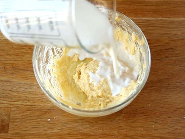 Палачинки с пълнеж от сос бешамел, сирене и шунка - Подготовка стъпка 2