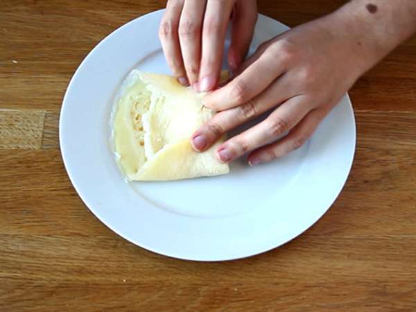 Палачинки с пълнеж от сос бешамел, сирене и шунка - Подготовка стъпка 9