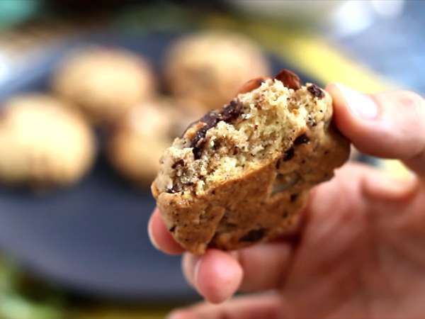 Бисквитки с шоколад, фъстъци и бадеми - Подготовка стъпка 5