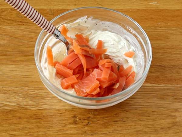 Картофи, пълнени с пушена сьомга и фураж фрайс - Подготовка стъпка 2