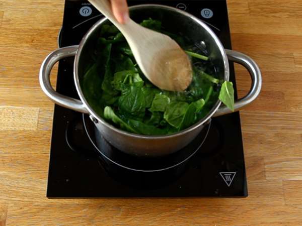 Пай със спанак, рикота и яйца - италиански Torta Pasqualina - Подготовка стъпка 2