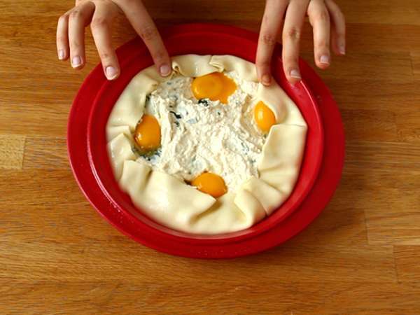 Пай със спанак, рикота и яйца - италиански Torta Pasqualina - Подготовка стъпка 6