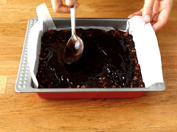 Brawnie - Брауни със сурови фурми - Подготовка стъпка 6