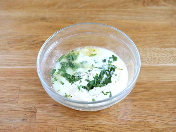 Шишчета с мариновано пилешко месо в сос от кисело мляко и лимон - Подготовка стъпка 1