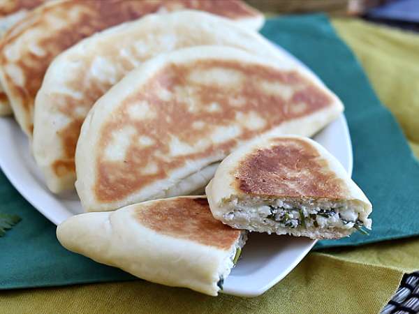 Турски палачинки, пълнени с фета, лимон и магданоз - Gözleme - Подготовка стъпка 9