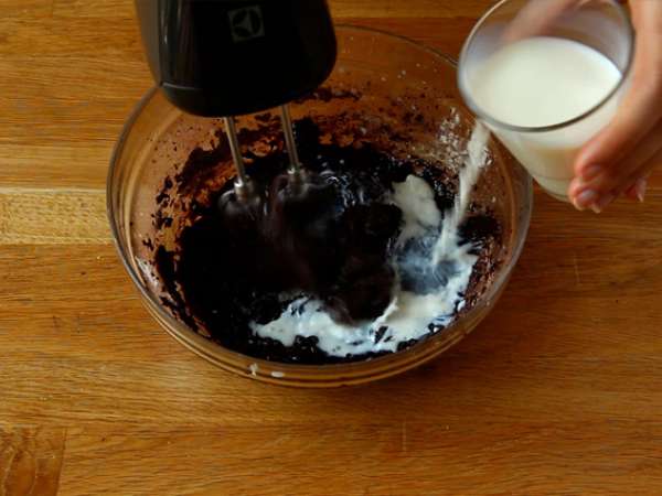 Магическа шоколадова торта - Подготовка стъпка 2
