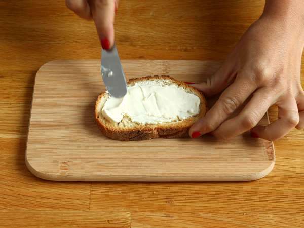 Сандвичи с краставици и репички с крема сирене - Подготовка стъпка 1