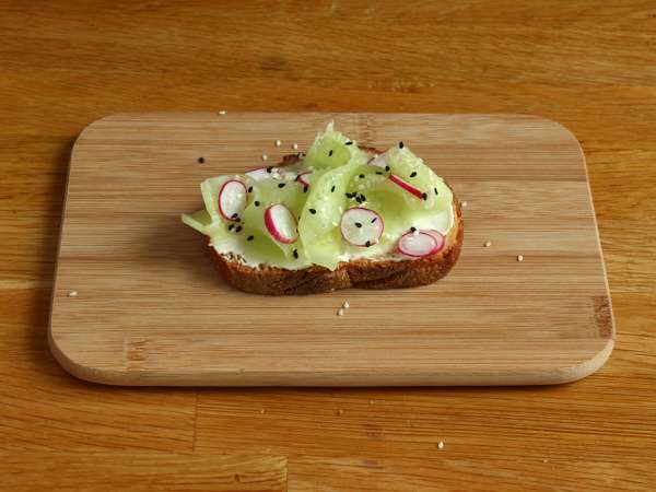 Сандвичи с краставици и репички с крема сирене - Подготовка стъпка 4