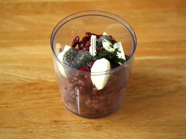 Вегетариански кюфтета от сейтан с доматен сос - Подготовка стъпка 1