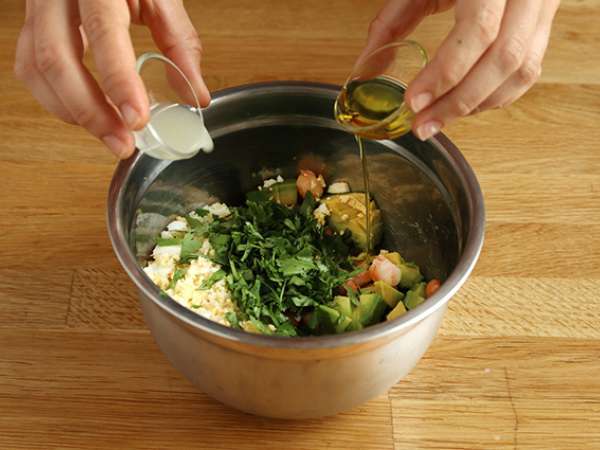 Салата от вермичели, скариди, авокадо, яйца и кориандър - Подготовка стъпка 3