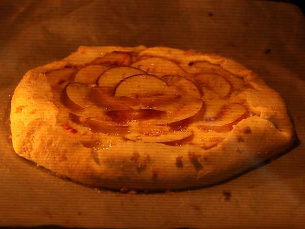 Рустикален тарт с праскови и розмарин - Подготовка стъпка 7