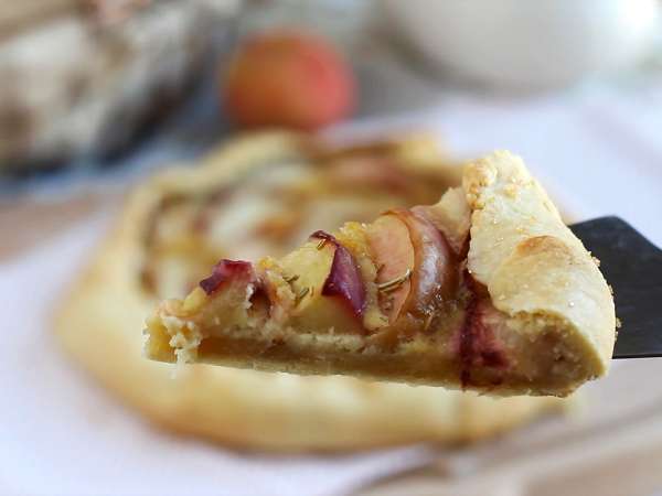 Рустикален тарт с праскови и розмарин - Подготовка стъпка 8