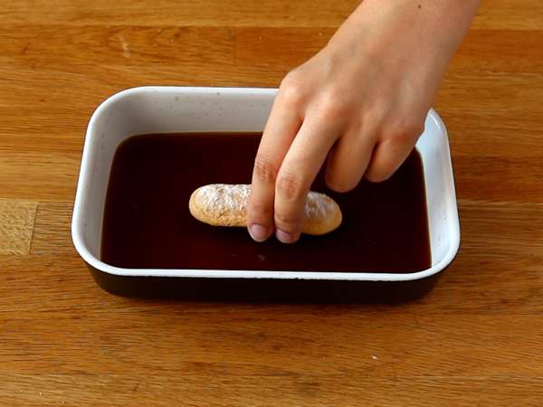 Вкусна шарлота в стил тирамису без яйца - Подготовка стъпка 1