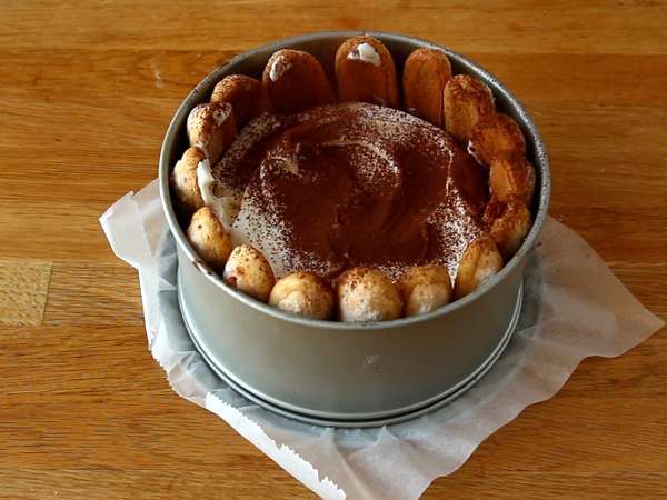 Вкусна шарлота в стил тирамису без яйца - Подготовка стъпка 5