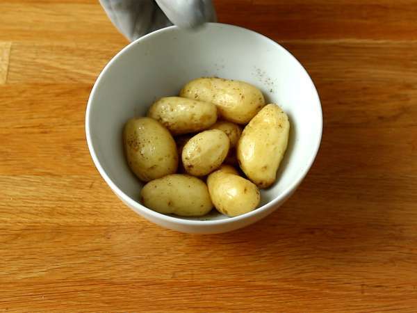 Сандвич с кроасан Raclette за вкусен брънч! - Подготовка стъпка 1