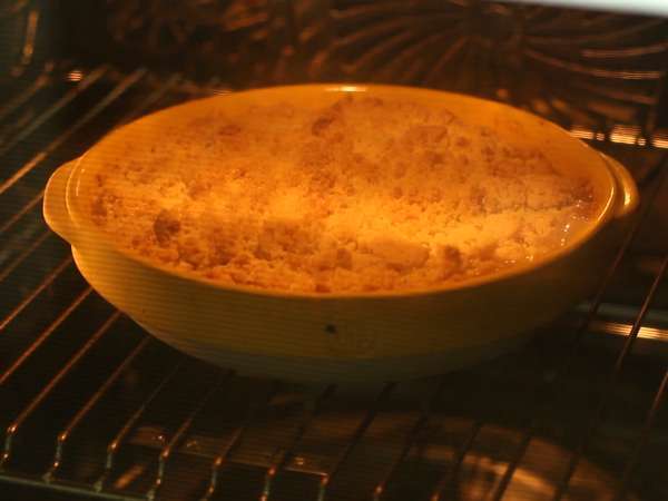 Изключително хрупкаво и топящо се ябълково-крушово трохи - Подготовка стъпка 4