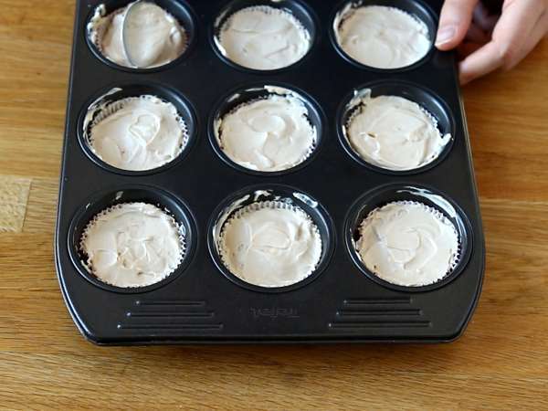 Чийзкейкове без печене с бисквити speculoos - Подготовка стъпка 4