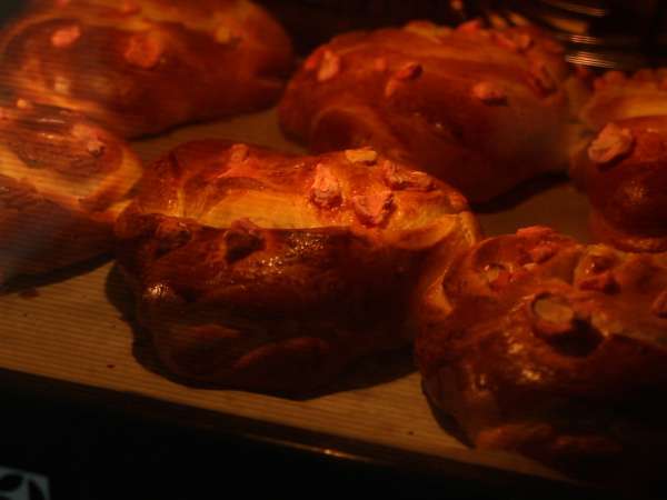 Изключително меки кифлички със сърца за Деня на влюбените - Подготовка стъпка 12