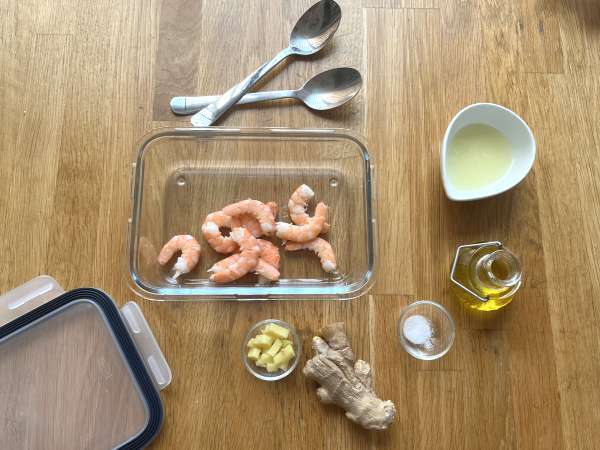 Оризова салата със скариди, тиквички и джинджифил - Подготовка стъпка 2