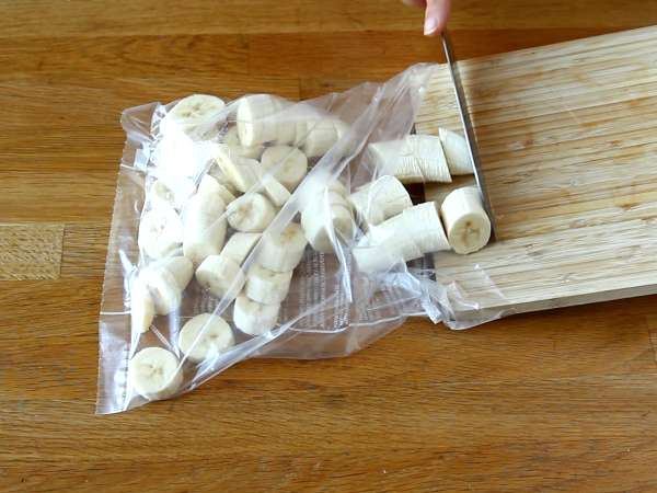 Веган сладолед от червени плодове: хубав крем банан, супер лесен за приготвяне! - Подготовка стъпка 1