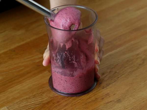 Веган сладолед от червени плодове: хубав крем банан, супер лесен за приготвяне! - Подготовка стъпка 2