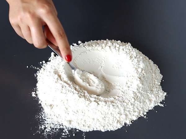 Как да приготвите яйчена паста за лазаня - Подготовка стъпка 1