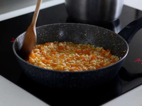 Тиквено ризото, деликатно и перфектно първо ястие за есента - Подготовка стъпка 4