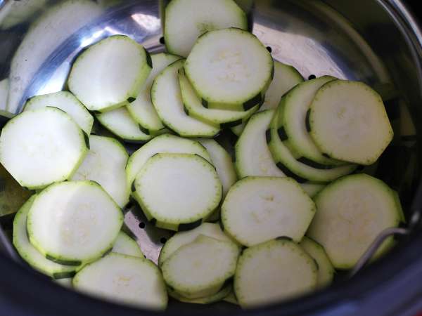 Как да приготвя тиквичките на пара? - Подготовка стъпка 2